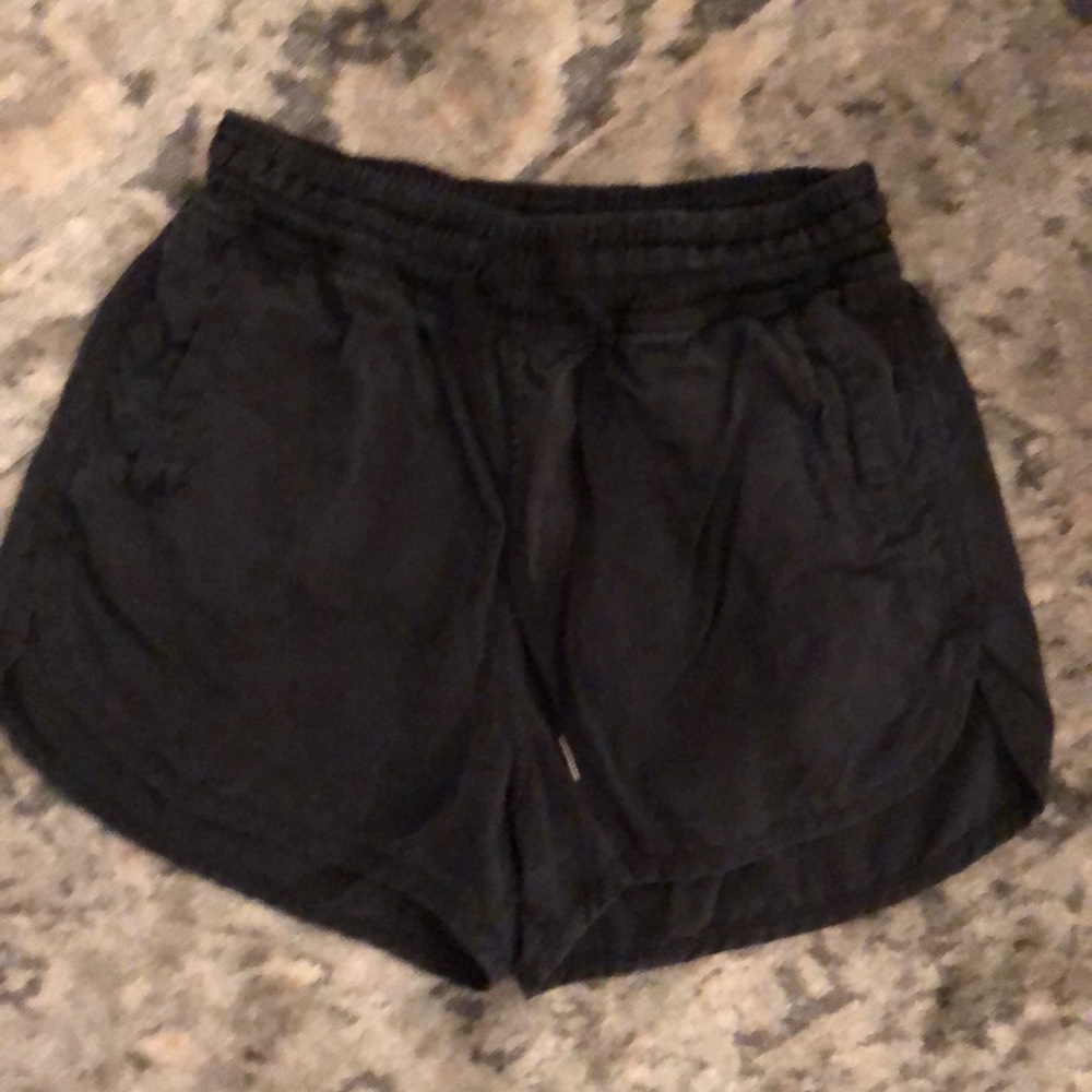 Black Lululemon shorts